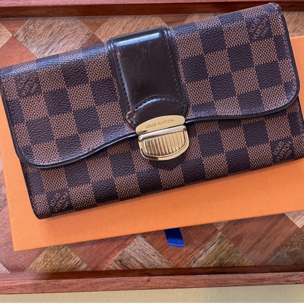 Long LV Damier Wallet